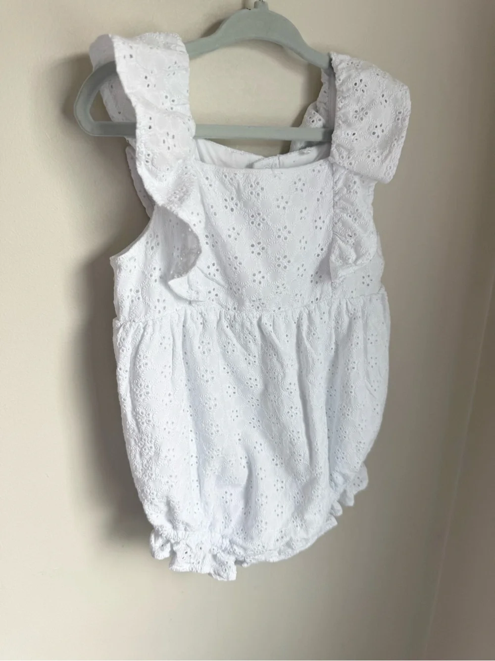Posh Peanut White Eyelet Bubble Romper Size 2T